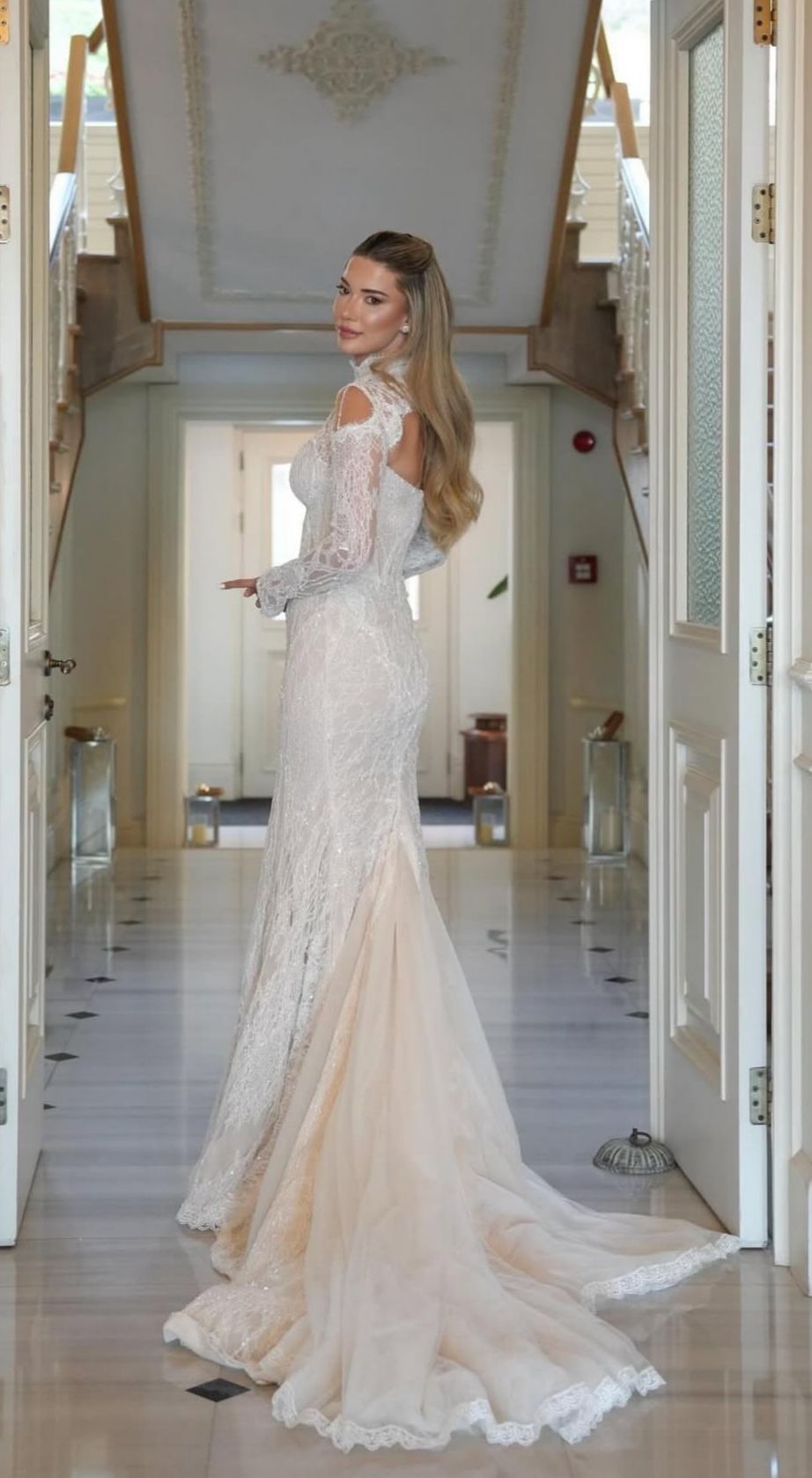 Blush Brida White