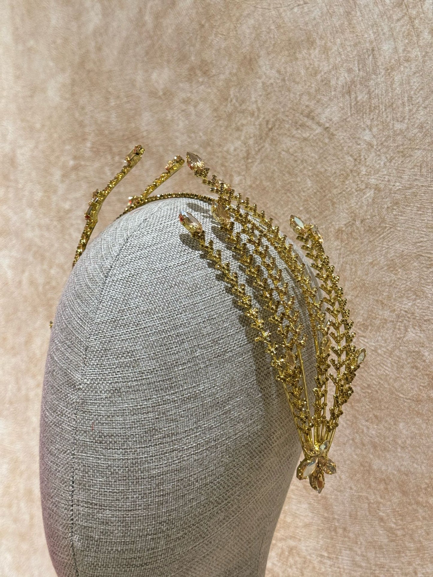 Glam Gold Taç